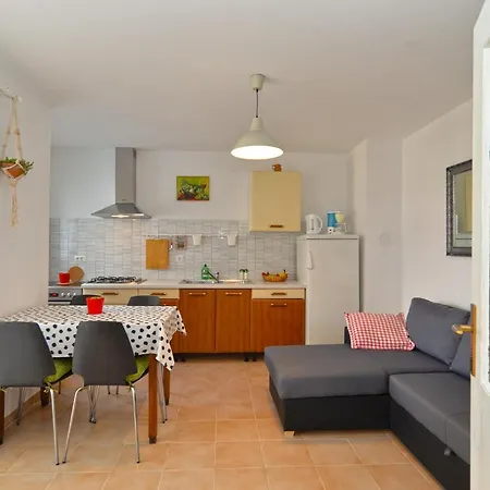 Apartments Marija 1648 Apartment